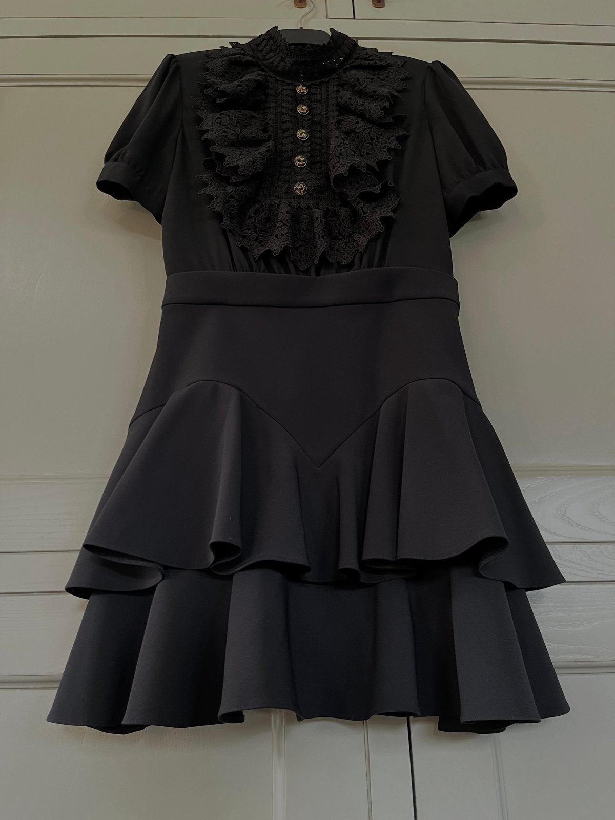 Elisabetta Franchi Zwart Jurkje met Kant en Ruches, Kleding | Dames, Zwart, Maat 42/44 (L), Ophalen of Verzenden, Zo goed als nieuw