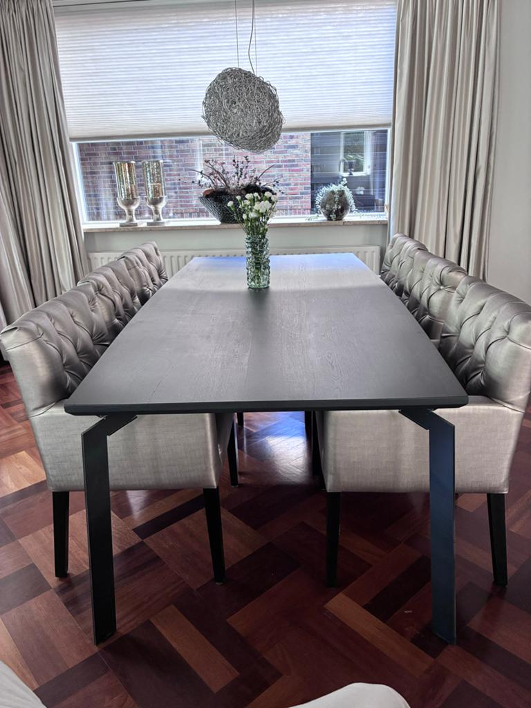 Moderne eettafel met 6 stoelen - Zwart/Goud, Huis en Inrichting, Tafels | Eettafels, Ophalen, 50 tot 100 cm, Zo goed als nieuw