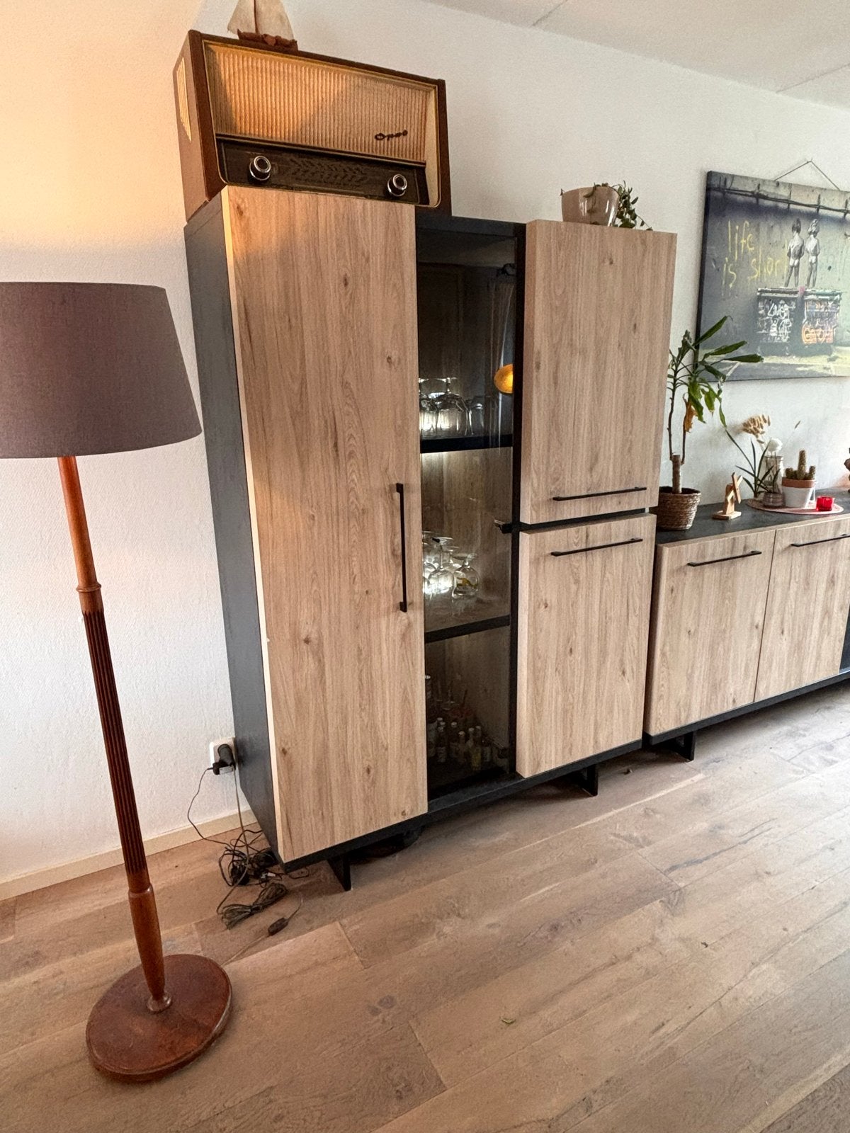 Vizza, vitrine kast / dressoir / tafel, Huis en Inrichting, Kasten | Vitrinekasten, Ophalen, Gebruikt, 50 tot 100 cm, Minder dan 100 cm