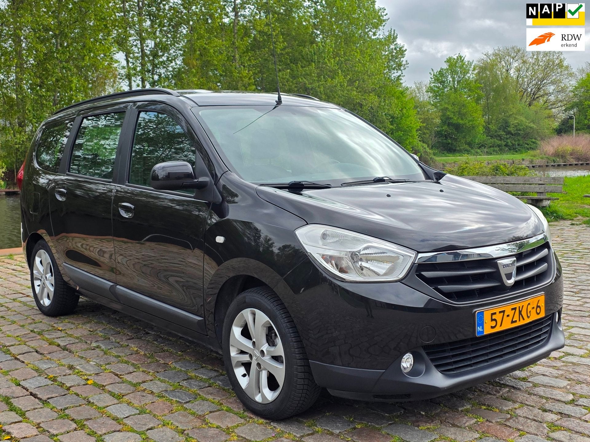 Dacia Lodgy 1.2 TCe Prestige 7personen airco cruis control n, Auto's, Voorwielaandrijving, Euro 5, Gebruikt, 4 cilinders