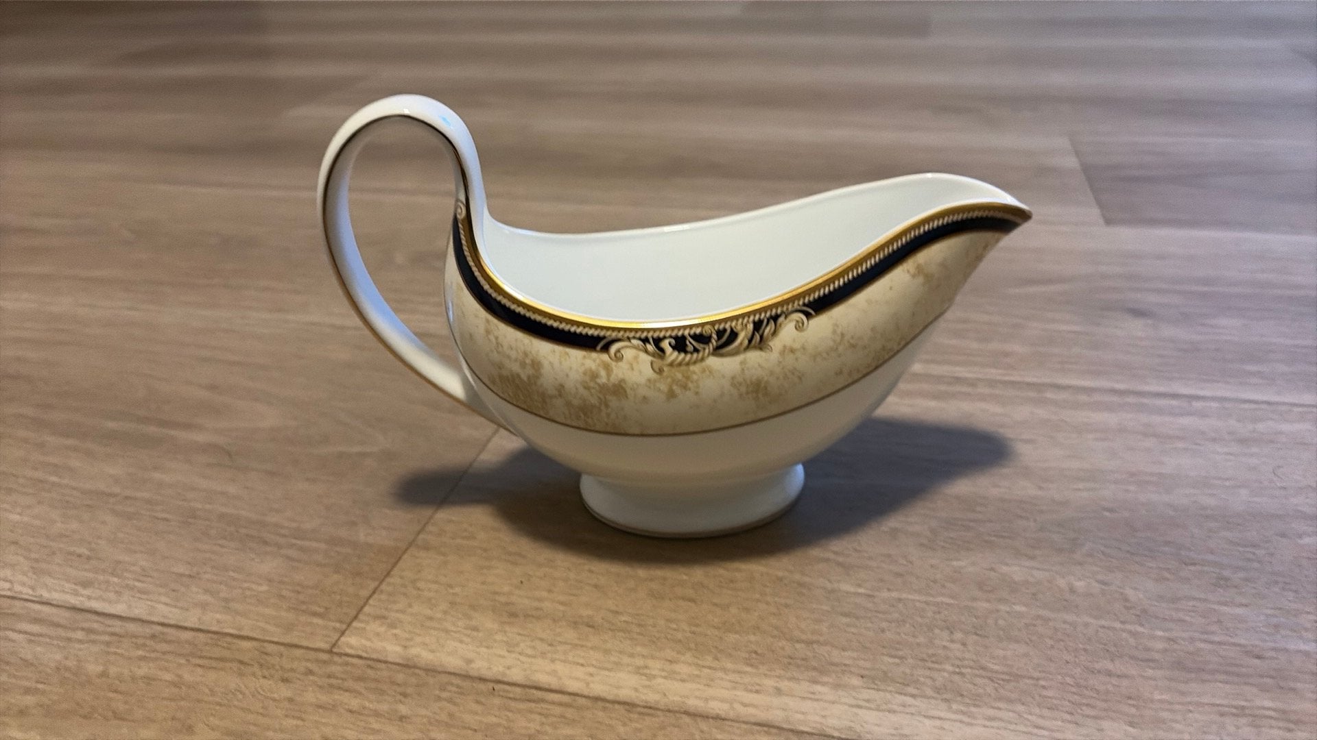 Sauskom wedgwood Cornucopia, Ophalen of Verzenden, Zo goed als nieuw, Kom(men), Wedgwood