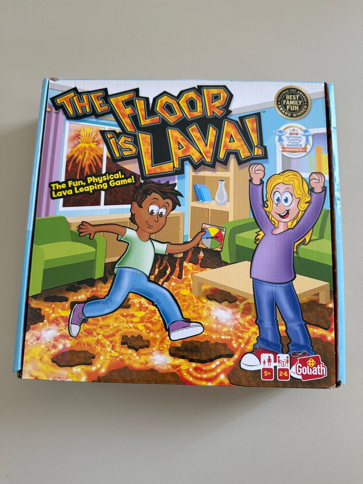 The Floor is Lava! - Leuk fysiek spel voor het hele gezin, Drie of vier spelers, Ophalen, Gebruikt