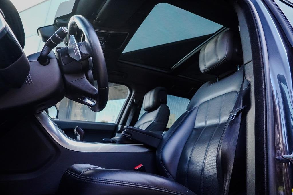 Land Rover Range Rover Sport P400 HSE Dynamic Stealth / Pano, Auto's, Stof, Gebruikt, 2996 cc, Bedrijf