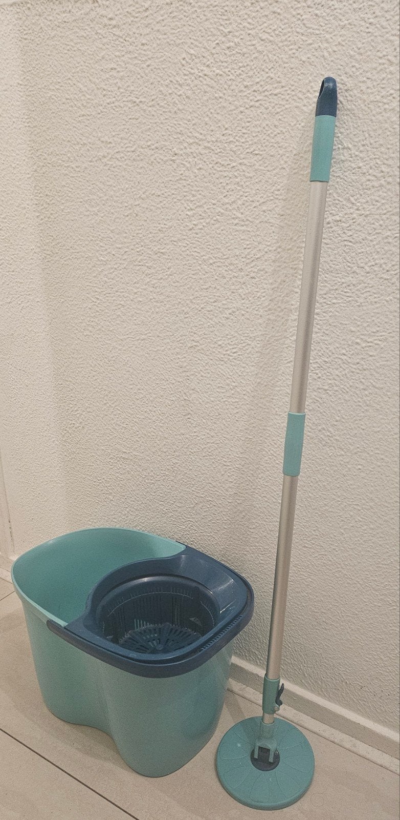 Leifheit Clean Twist emmer met mop, Huis en Inrichting, Schoonmaakartikelen, Ophalen, Dweilemmer, -bak, of -wagen