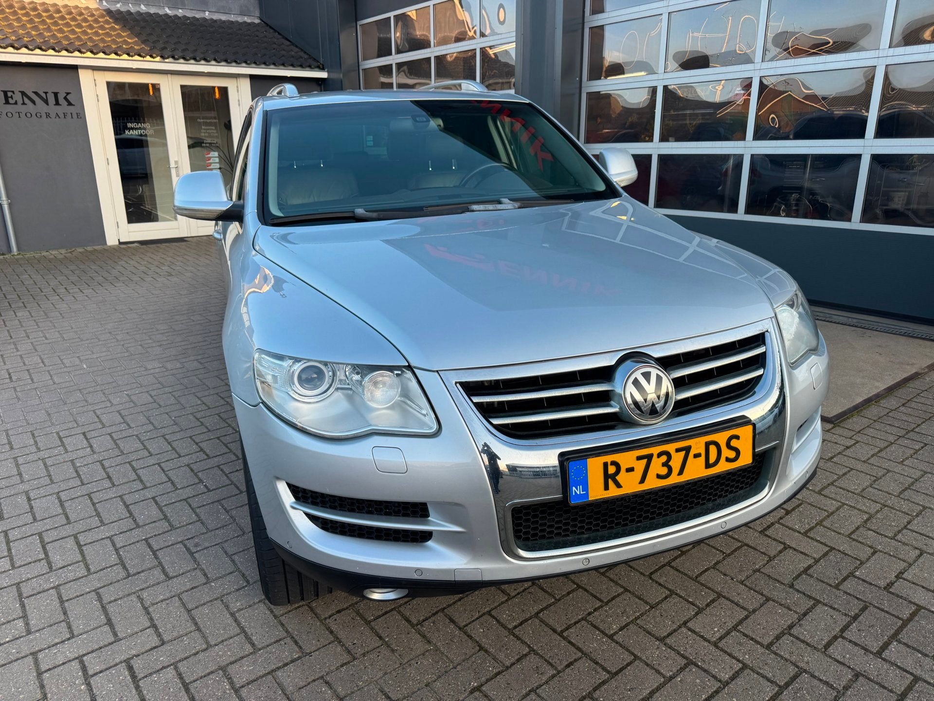 Volkswagen Touareg 5.0 V10 TDI / ACC / Airsusp / Camera / To, Automaat, Gebruikt, 4921 cc, Automatische klimaatregeling