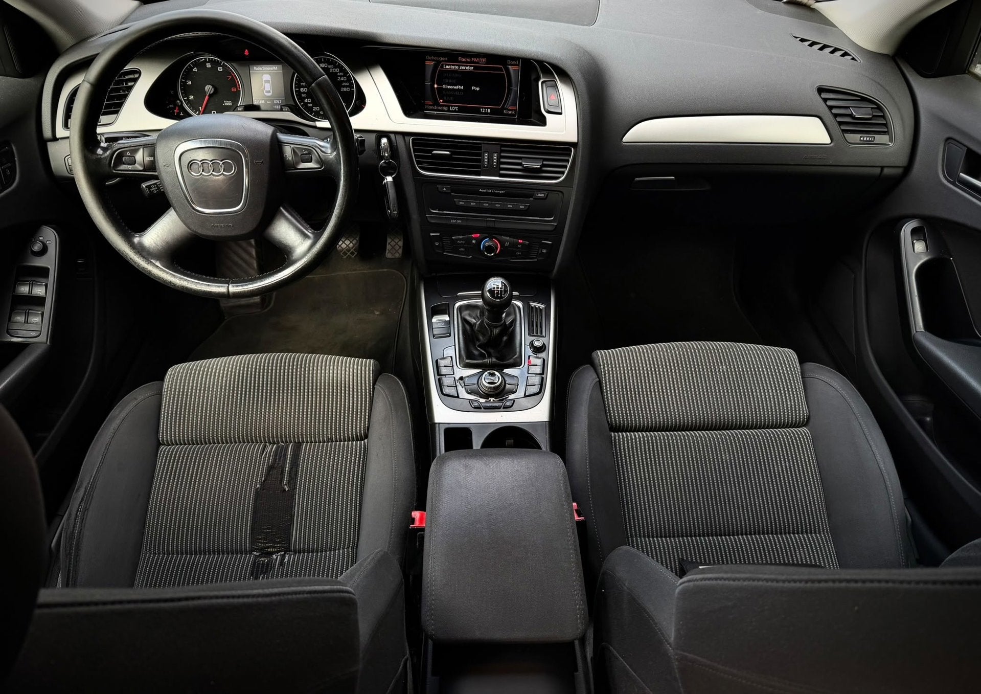 Audi A4 Limousine 1.8 TFSI Pro Line Business|Lees Advertenti, Auto's, Gebruikt, 4 cilinders, A4, Automatische klimaatregeling