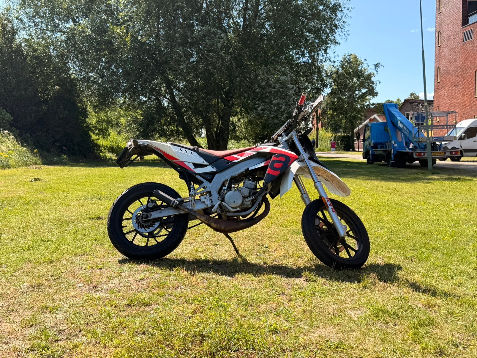 Aprilia SX50 77CC, Ophalen, Maximaal 45 km/u, Zo goed als nieuw