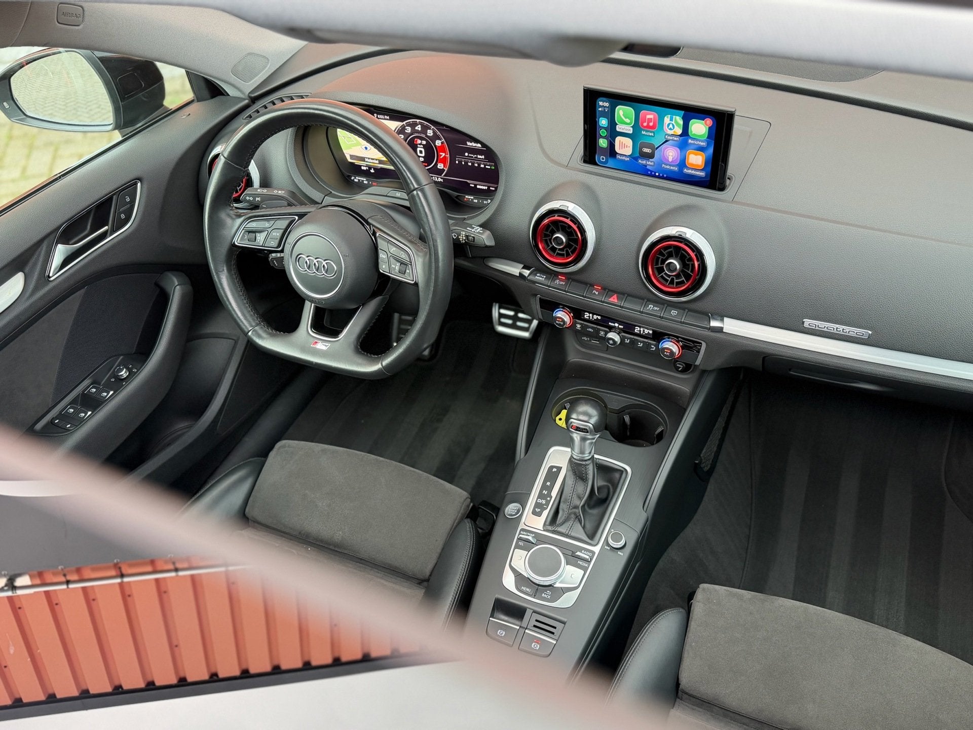 Audi A3 SPORTBACK 2.0 TFSI quattro Pano Virtual Carplay Came, Auto's, Automaat, 730 kg, Gebruikt, 1984 cc