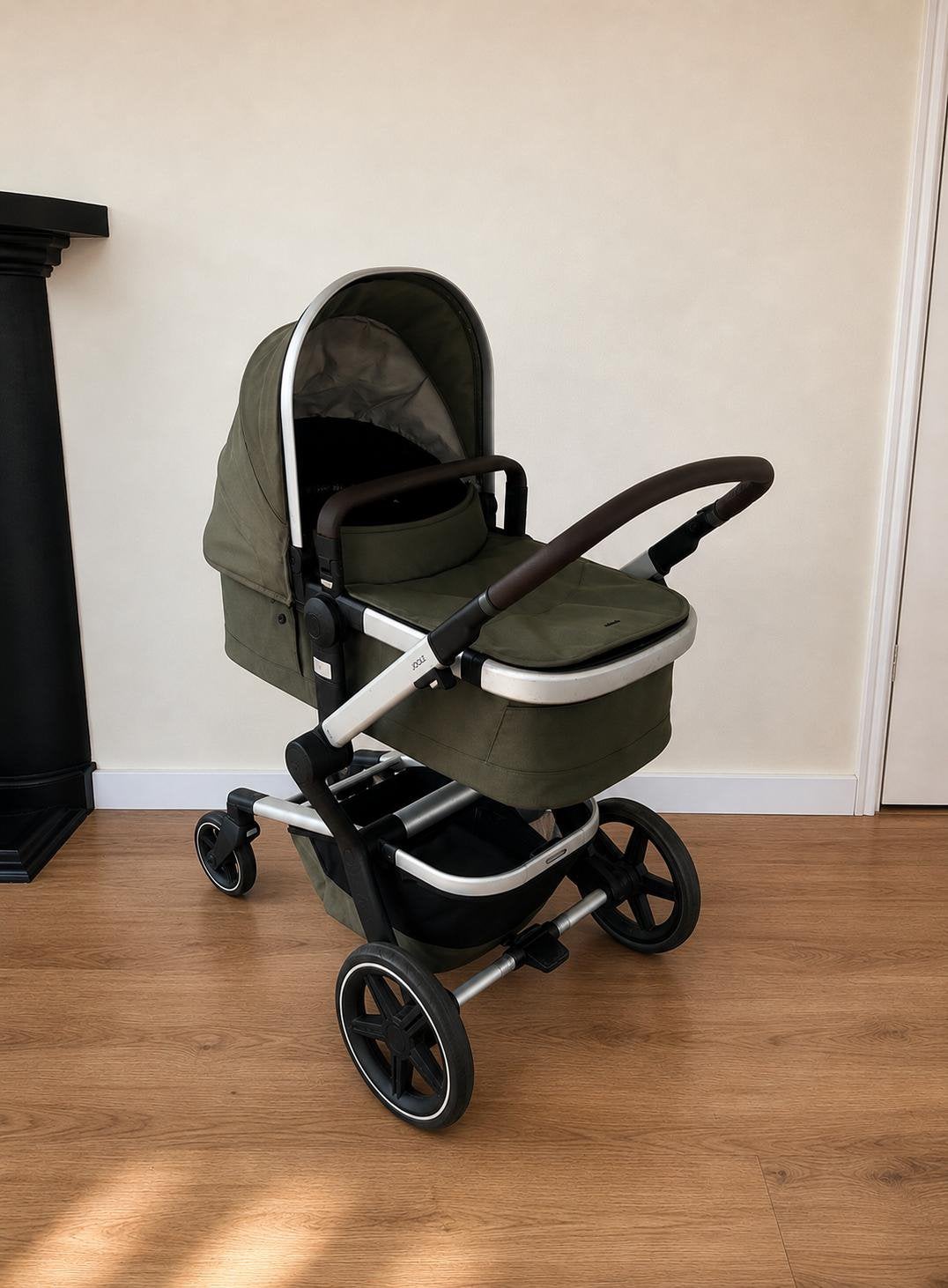 Donker Groene Joolz Day + Combi Kinderwagen, Zo goed als nieuw, Combiwagen, Verstelbare duwstang, Ophalen