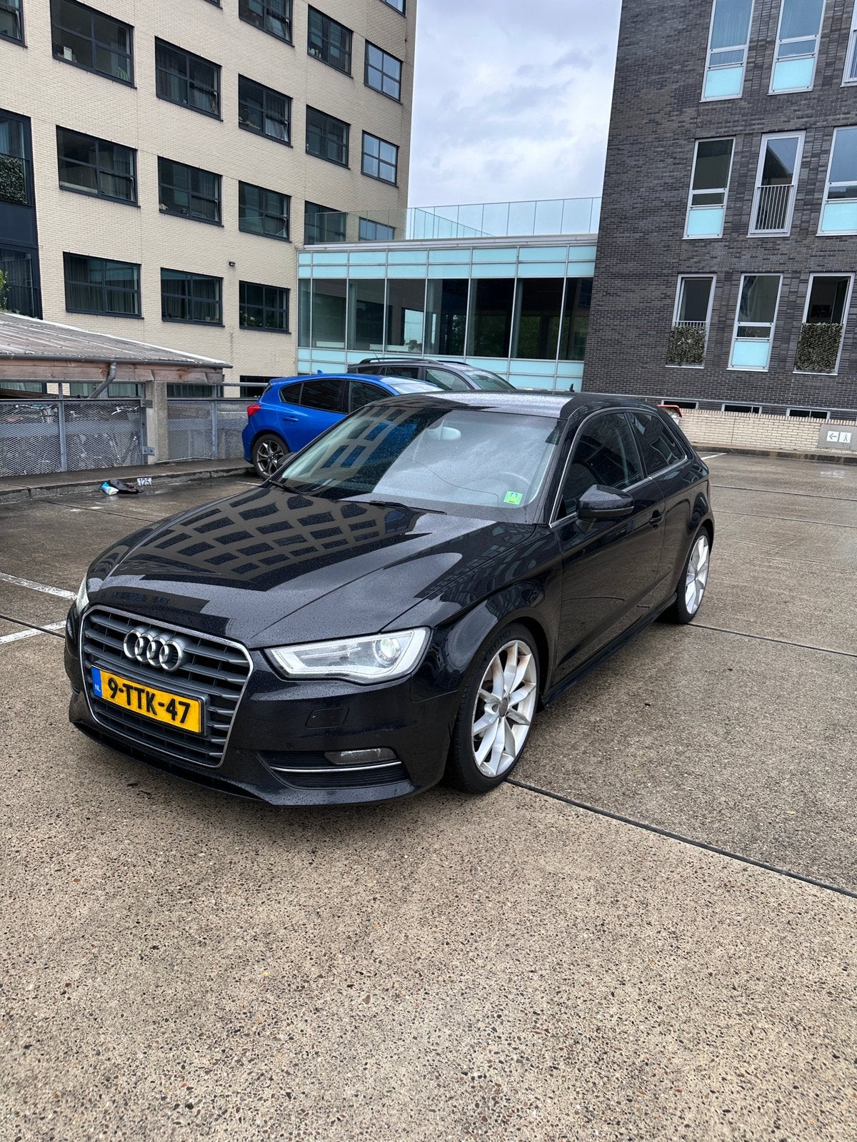 Audi A3 1.6 TDI 81KW 3D 2014 Zwart, Auto's, Audi, Voorwielaandrijving, 4 cilinders, Zwart, Origineel Nederlands