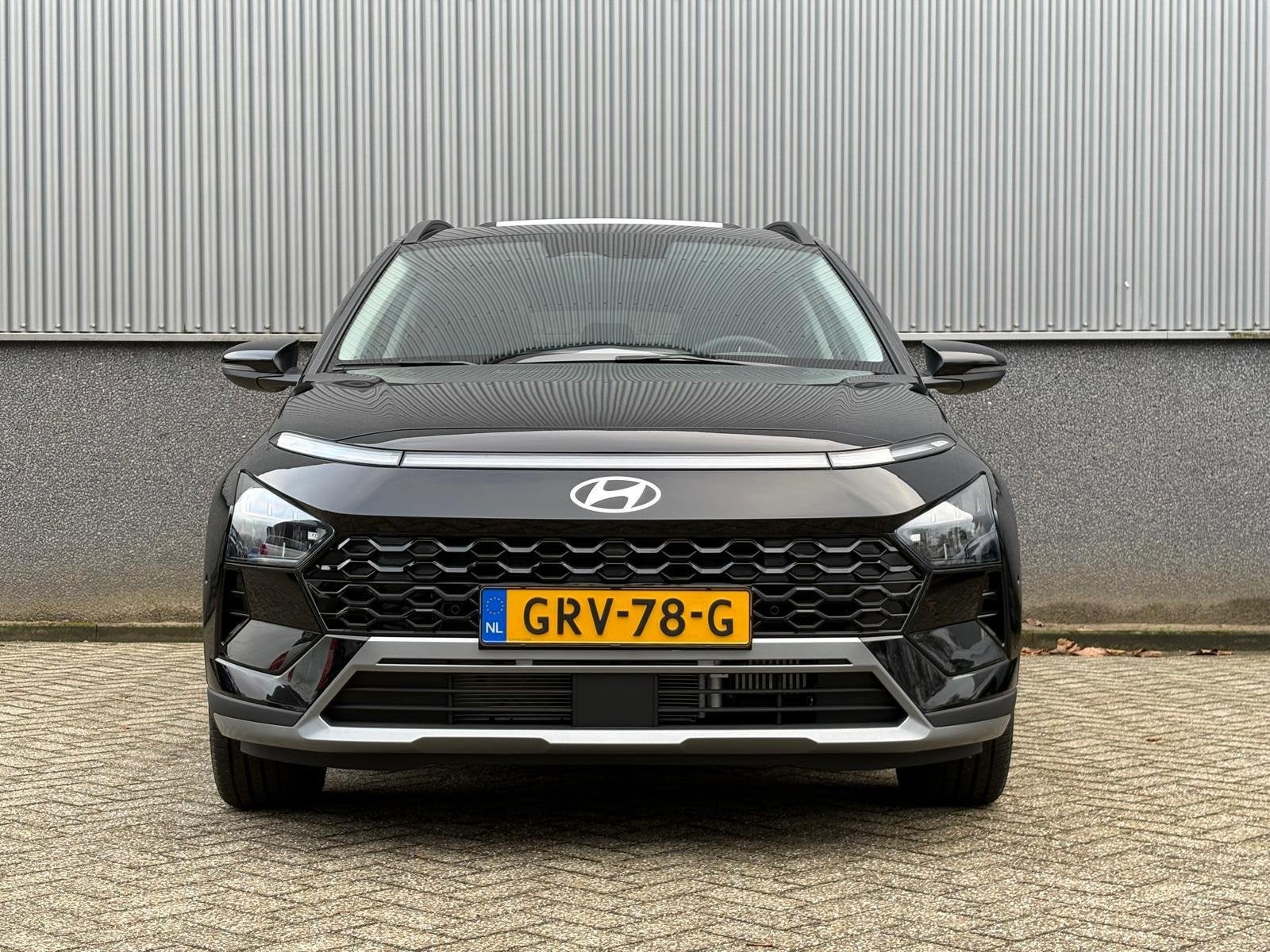 Hyundai Bayon 1.0 T-GDI 48V 100PK Premium Sky Open dak I Sto, Auto's, 1095 kg, Zwart, Origineel Nederlands, Bedrijf