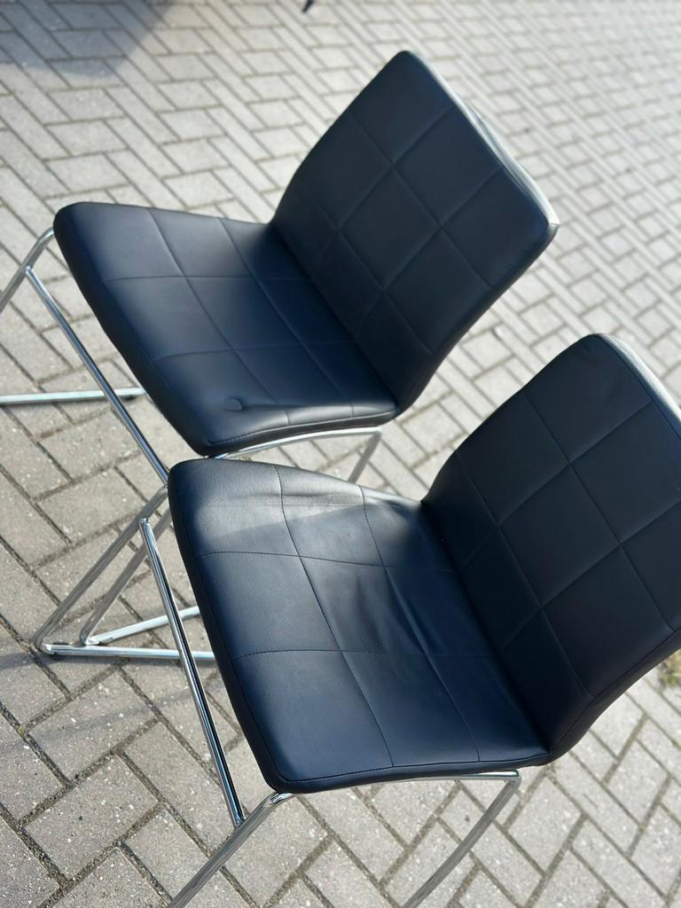 6x Moderne zwarte eetkamerstoelen – als nieuw – setprijs, Huis en Inrichting, Stoelen, Ophalen, Zwart, Zo goed als nieuw, Metaal