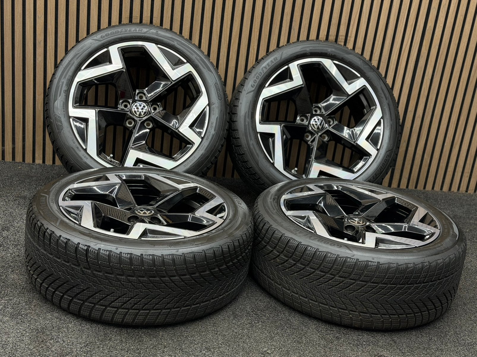 WINTER! Originele 18 inch VW Passat Coventry 5x112 Goodyear, Auto-onderdelen, Ophalen, 18 inch, ., Banden en Velgen