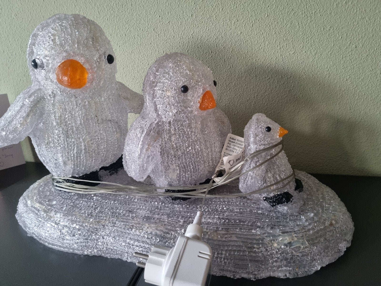 Pinguins, Diversen, Ophalen