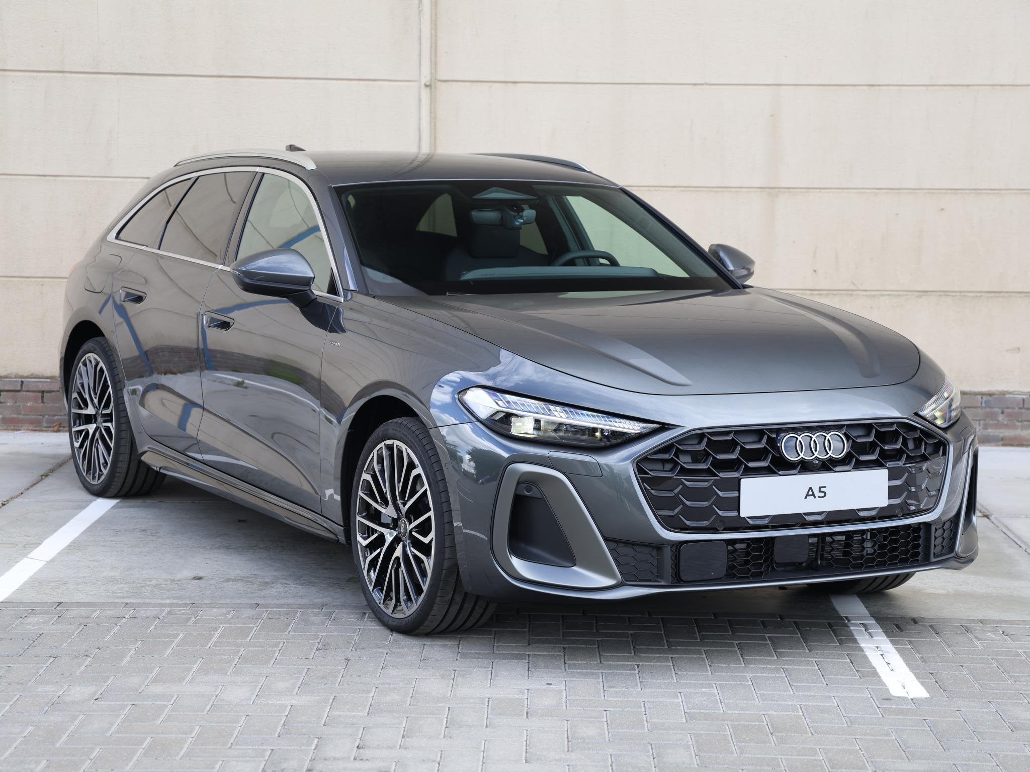 Audi A5 AVANT S edition e-hybrid 299 PK | Premium pakket | B, Automaat, Parkeerassistent, 4 cilinders, 1984 cc