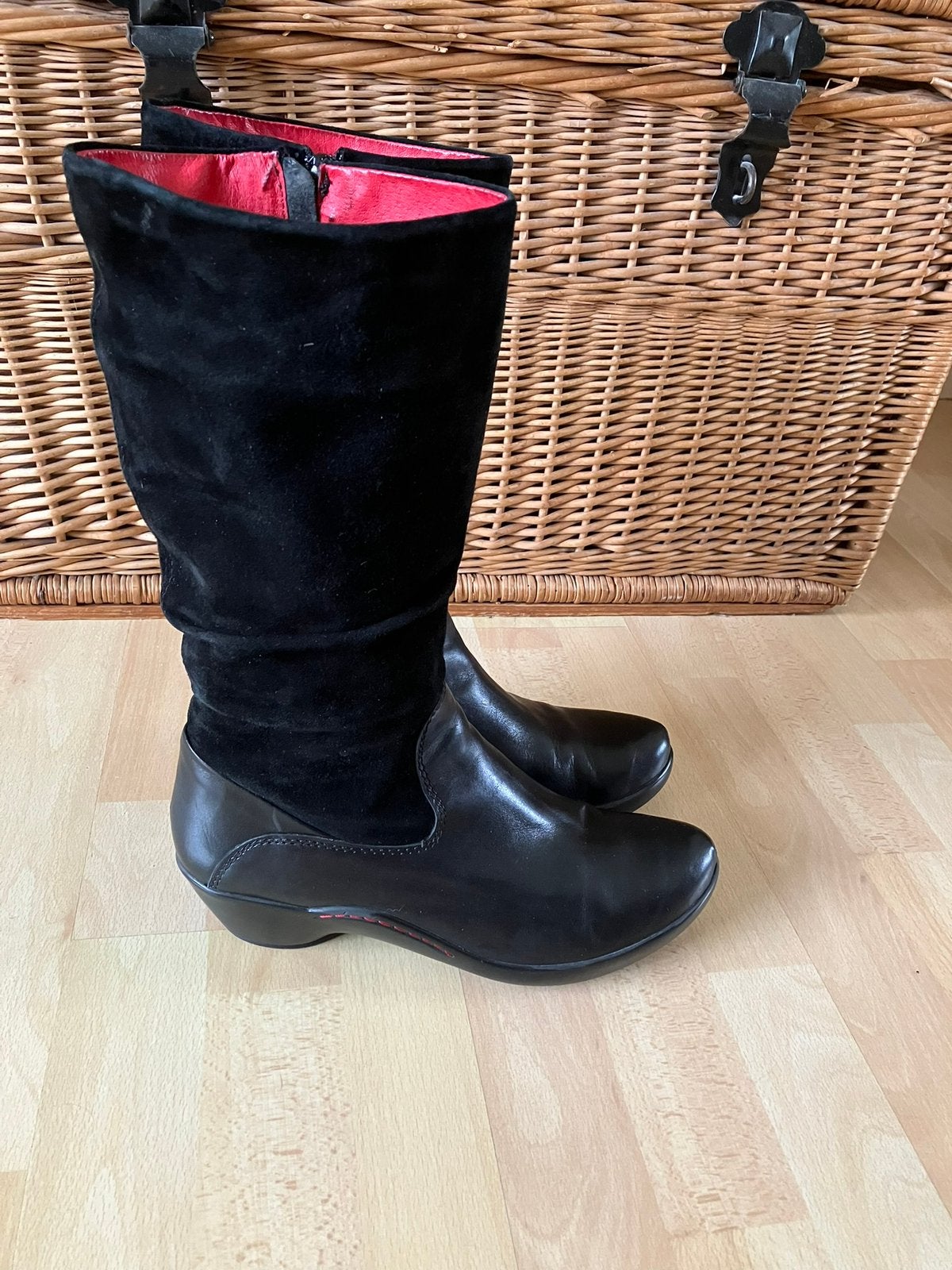 Wolky fraaie en comfortabele zwarte leren laarzen mt 42 izgs, Hoge laarzen, Zwart, Ophalen of Verzenden, Gedragen