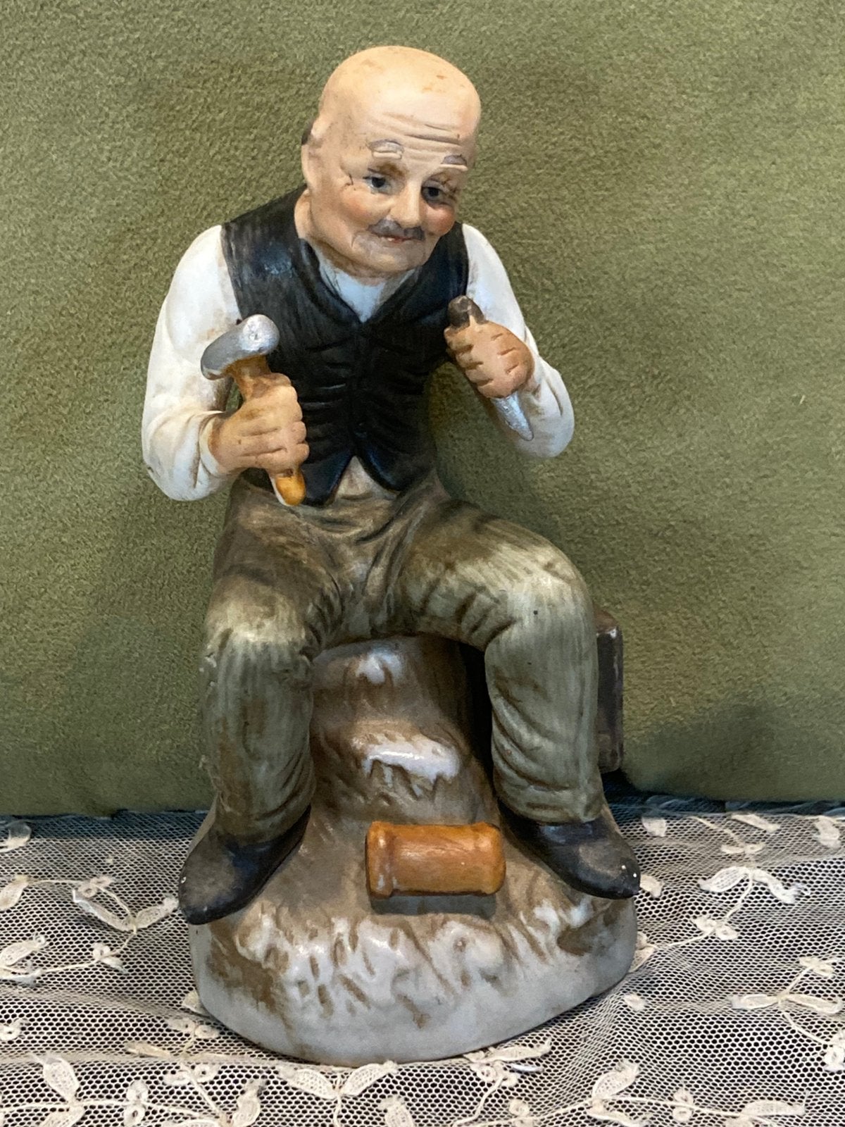 Beeldje houtbewerker (120825), Ophalen of Verzenden, Gebruikt, Mens