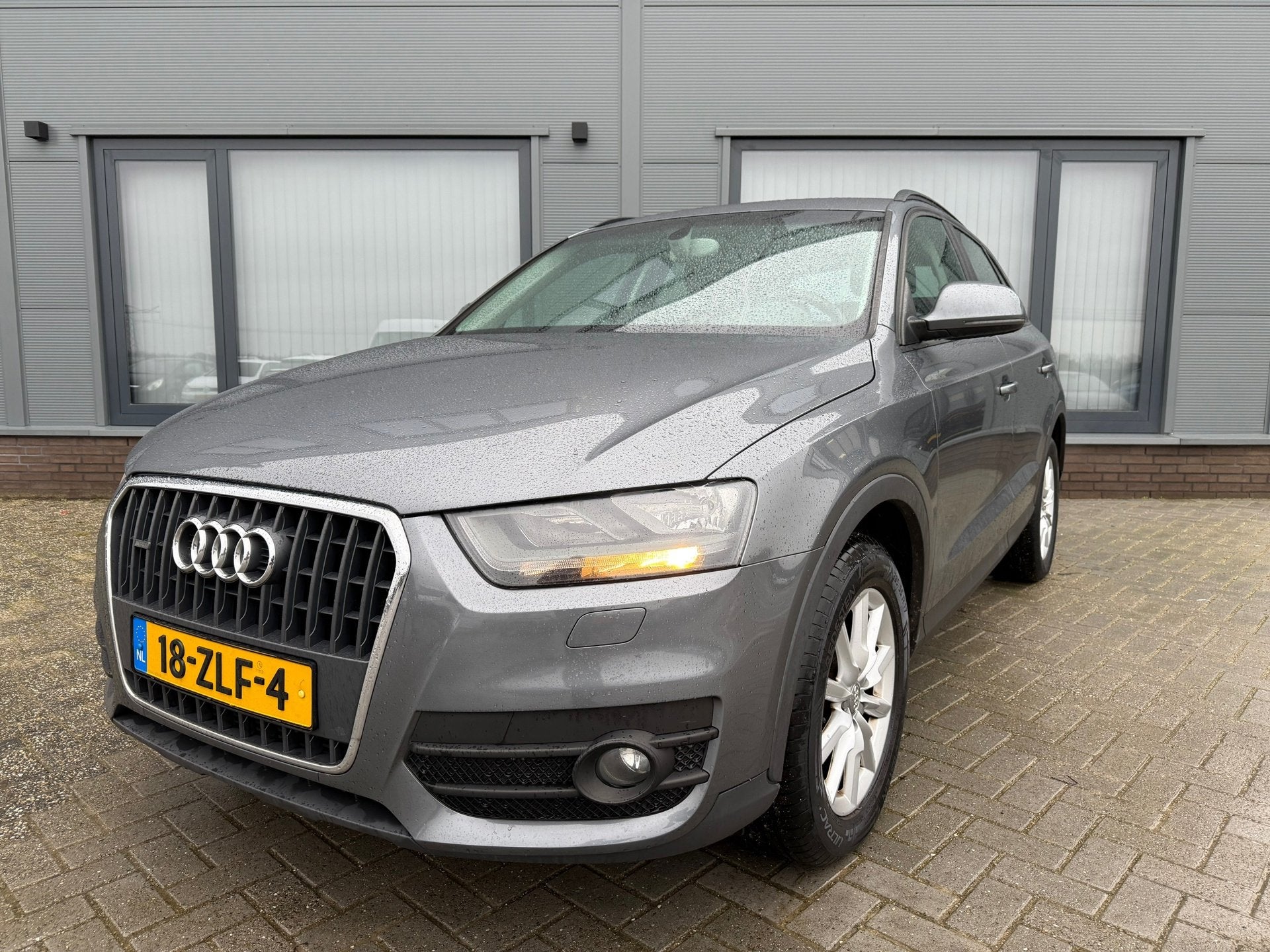 Audi Q3 2.0 TFSI quattro Pro Line // Automaat // 176 DKM NAP, Auto's, Euro 5, Stof, Gebruikt, Zwart
