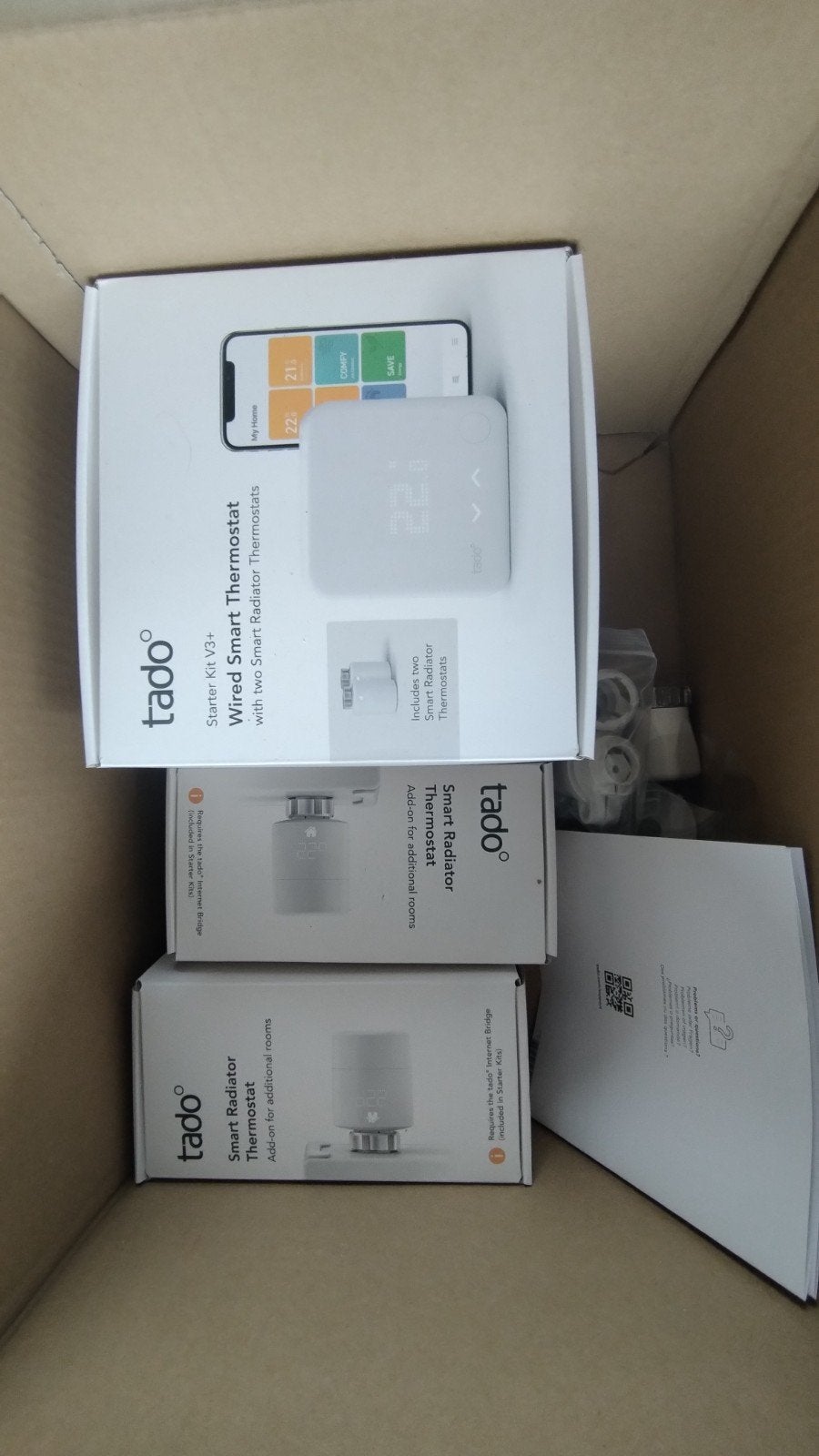 Tado starter kit plus 2 thermostaten, Doe-het-zelf en Verbouw, Thermostaten, Ophalen of Verzenden, Nieuw