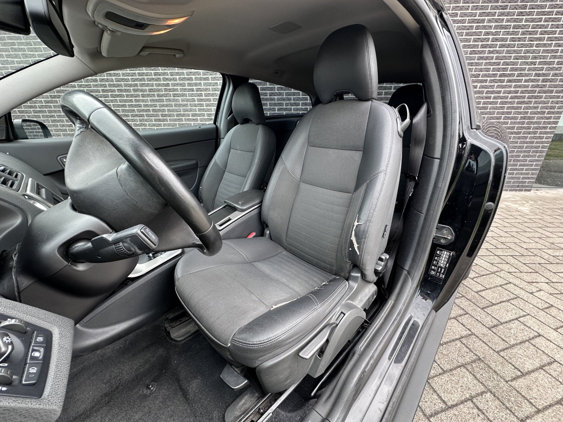Volvo C30 2.5 T5 Momentum | Airco | Cruise Control, Auto's, Stof, Gebruikt, 1340 kg, 700 kg