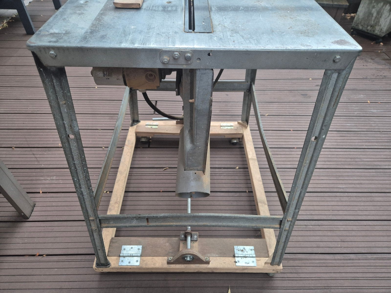 Zaagtafel te koop, Ophalen, Gebruikt, Cirkelzaag, 1200 watt of meer