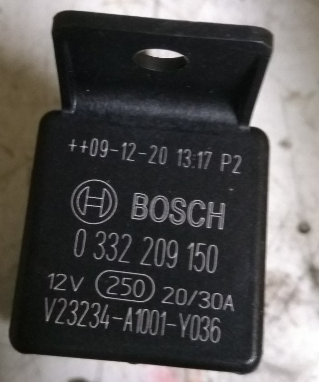 Bosch V23234-A1001-Y036 relais 12V, Ophalen of Verzenden