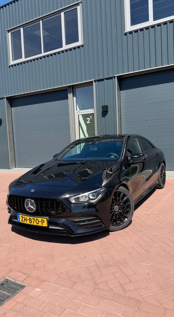 Mercedes-Benz CLA-klasse 200 Premium PluslAMG LINElPANORAMA, Auto's, Mercedes-Benz, CLA, Gebruikt, 4 cilinders, Bedrijf