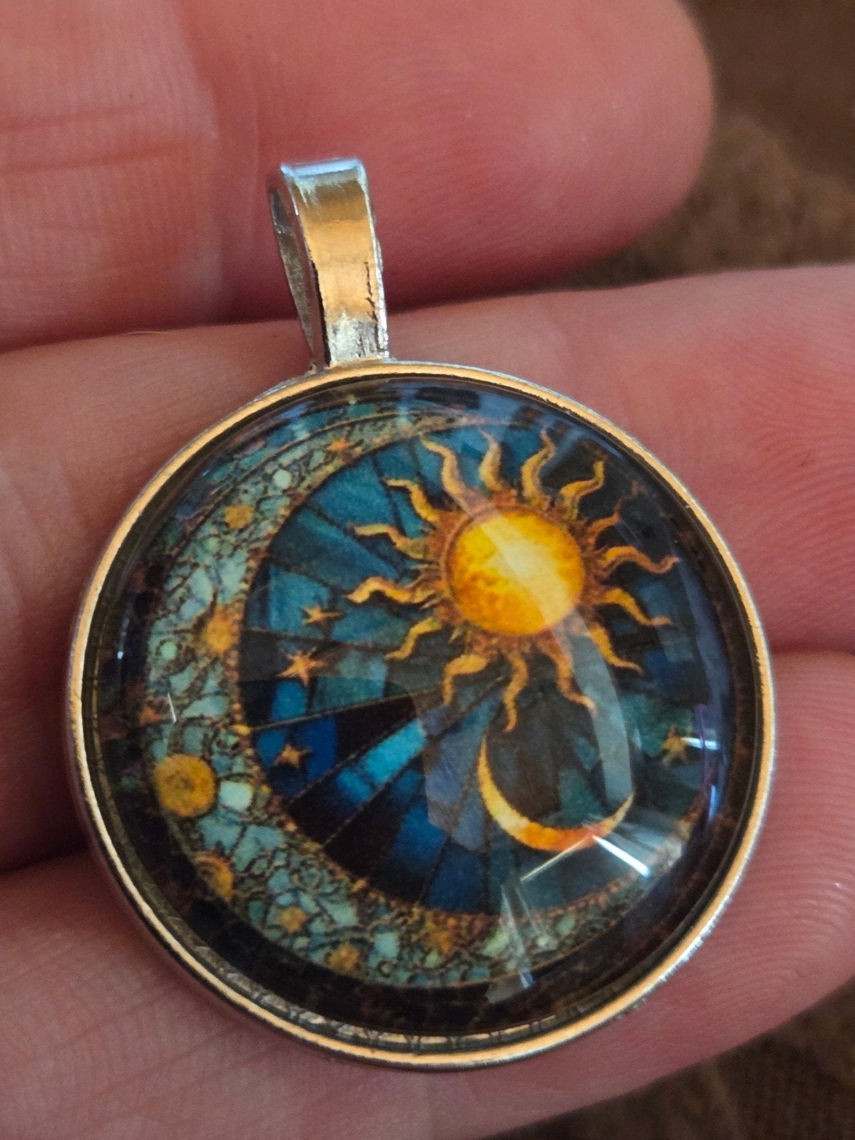 Glazen hanger met zon en maan design, Glas of Kristal, Nieuw, Ophalen of Verzenden, Overige kleuren