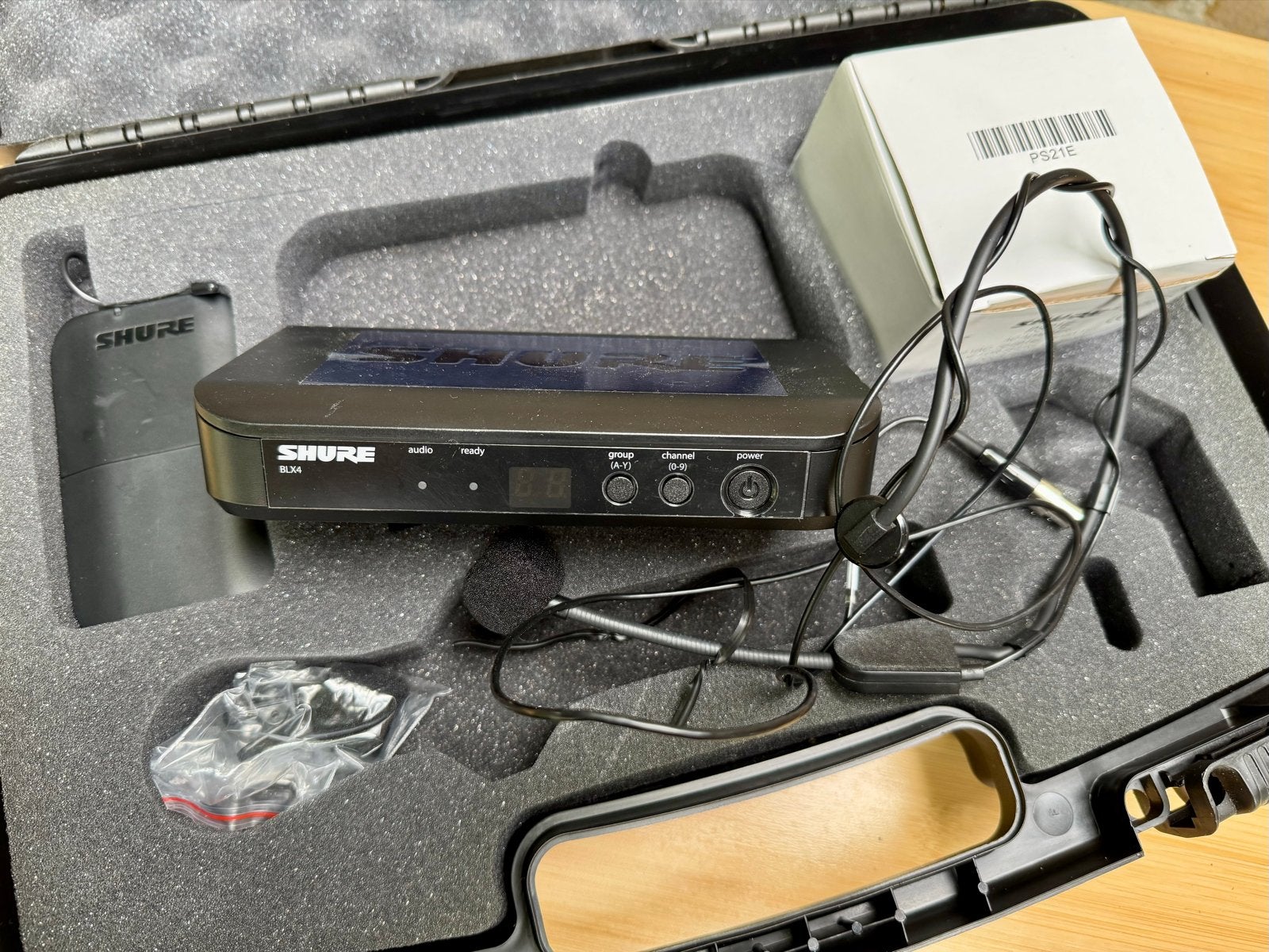 Shure BLX14/P31-K14 Wireless Headset System with PGA31, Muziek en Instrumenten, Microfoons, Ophalen of Verzenden, Zo goed als nieuw