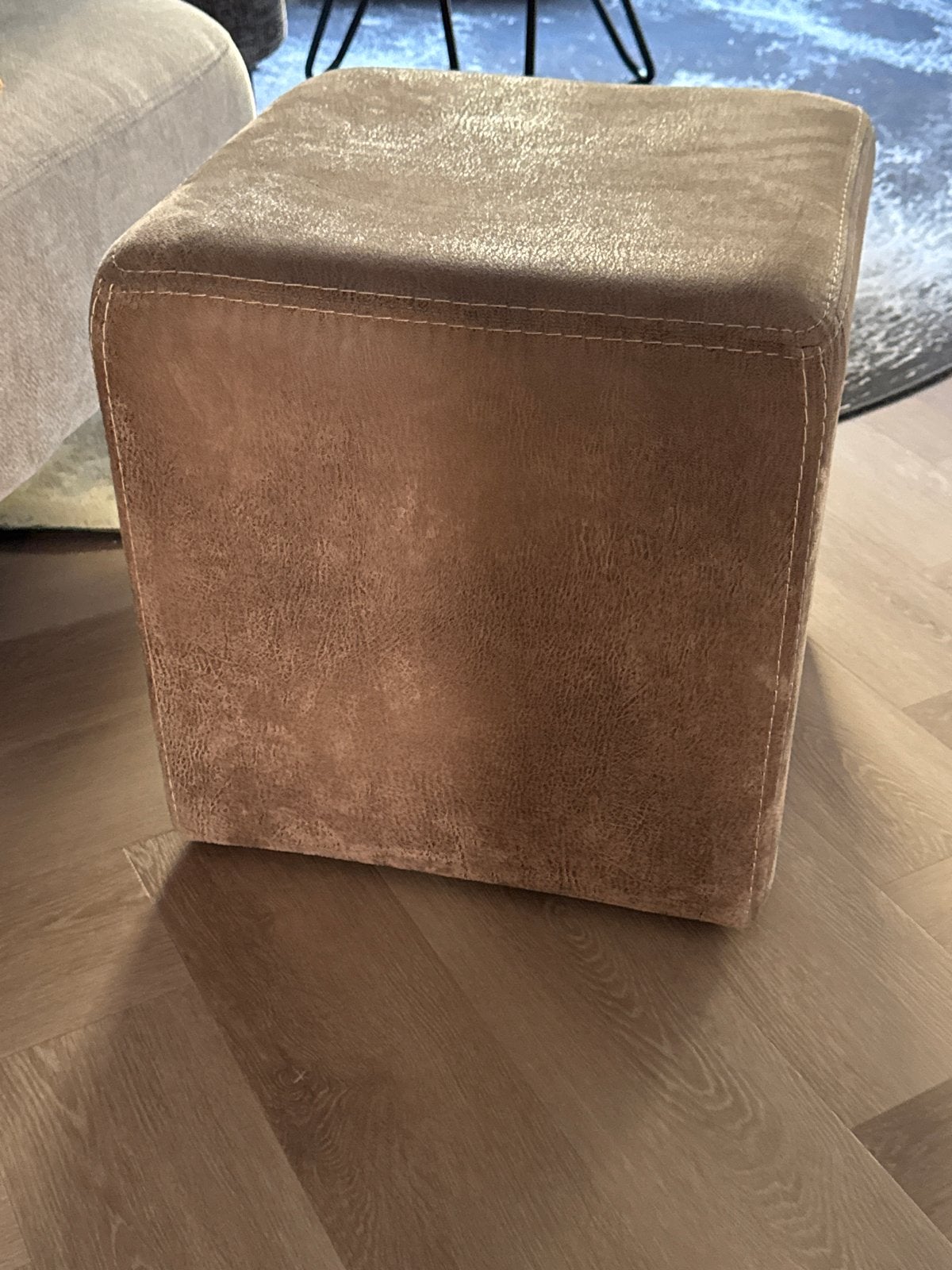 Bruine poef - 43x43x45 cm, Ophalen, Minder dan 50 cm, Gebruikt, Vierkant