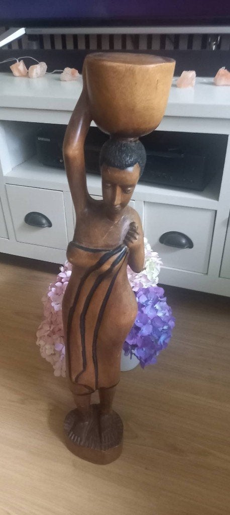 houten beeld afrikaanse vrouw 60 cm, Antiek en Kunst, Houtsnijwerk, Handgemaakt, Hout, Bruin