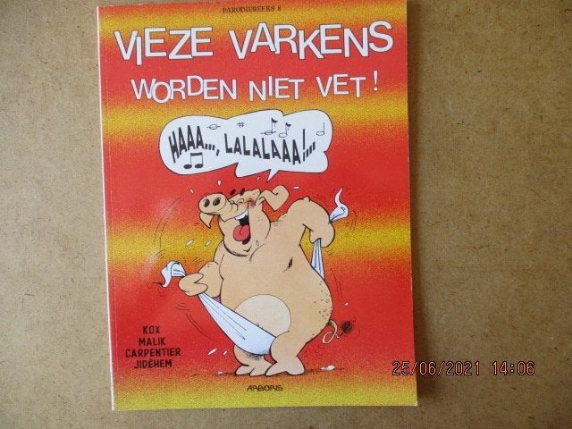 adv3734 parodie reeks vieze varkens, Eén stripboek, Ophalen, Gelezen