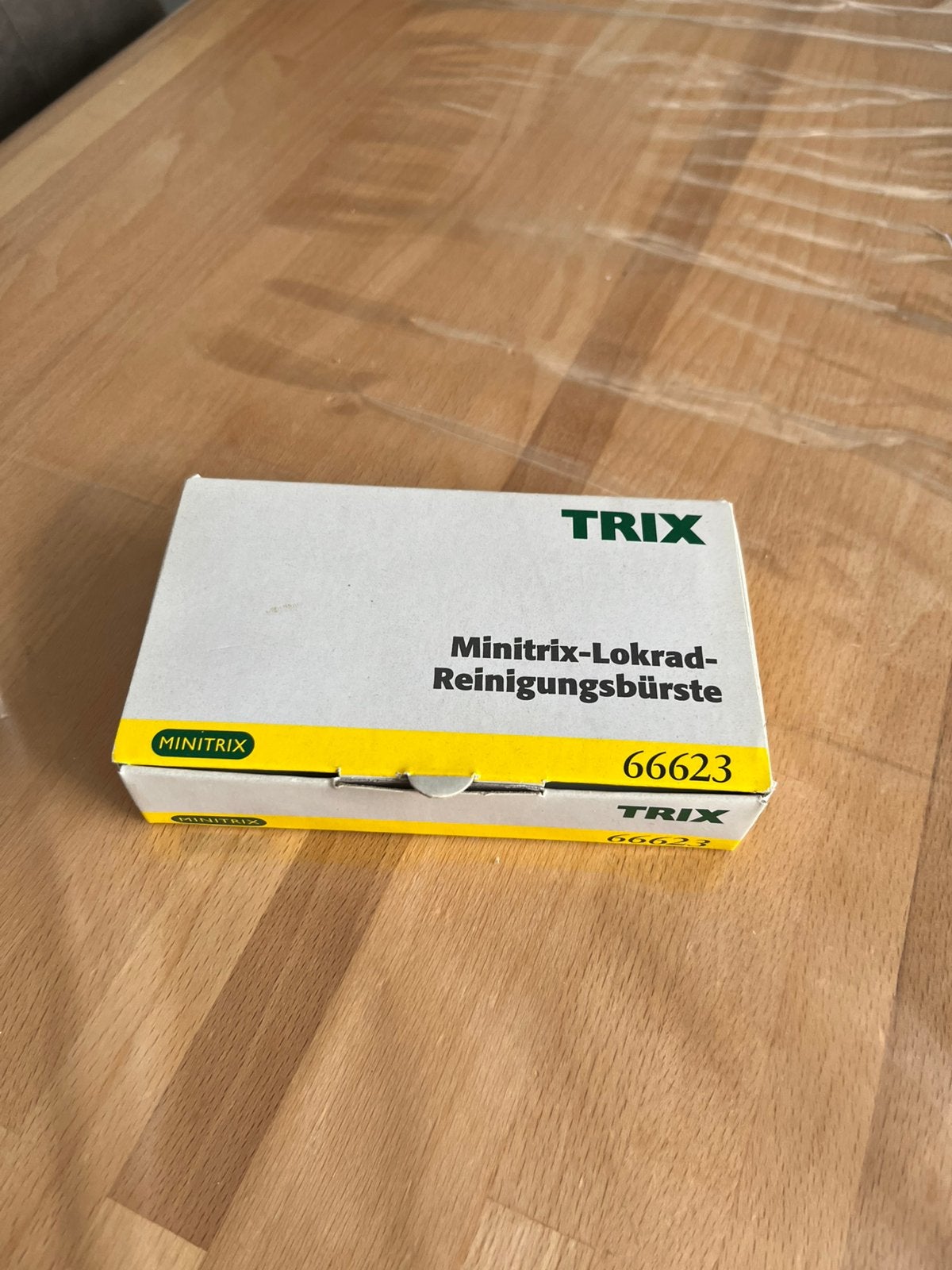 Reinigingsborstel voor Minitrix locomotieven 66623, Ophalen of Verzenden, Zo goed als nieuw, Gelijkstroom of Wisselstroom, Trix
