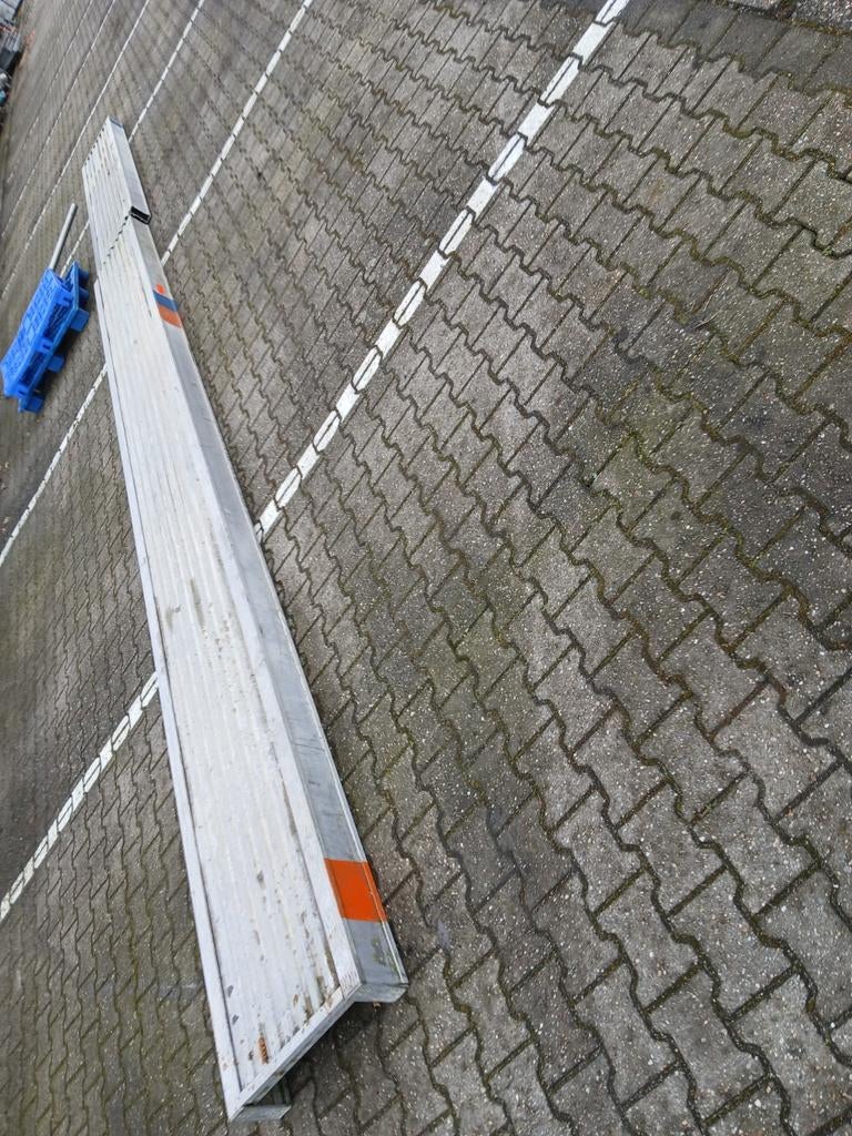 Aluminium loopbrug van 10 meter voor over de sloot, Doe-het-zelf en Verbouw, Ophalen, Aluminium