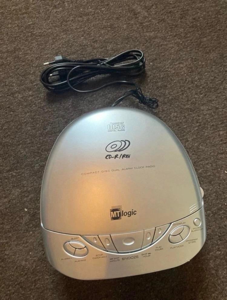 MT Logic CD-R/RW CD-speler met wekkerradio, Ophalen of Verzenden, Gebruikt, Overige merken, Met radio