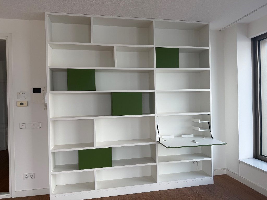 Grote boekenkast met verstelbare poten en werkblad, Huis en Inrichting, Ophalen, Gebruikt, 200 cm of meer, 200 cm of meer