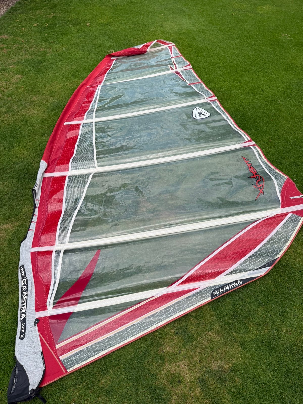 Partij windsurfzeilen + masten, giek, en accessoires te koop, Ophalen, Gebruikt, Complete set