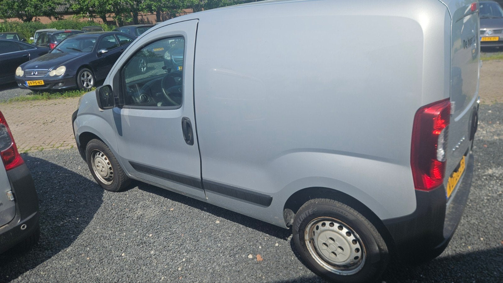 Fiat Fiorino 1.3 55KW 2013, Auto's, Bestelauto's, Voorwielaandrijving, Stof, 74 pk, Zwart