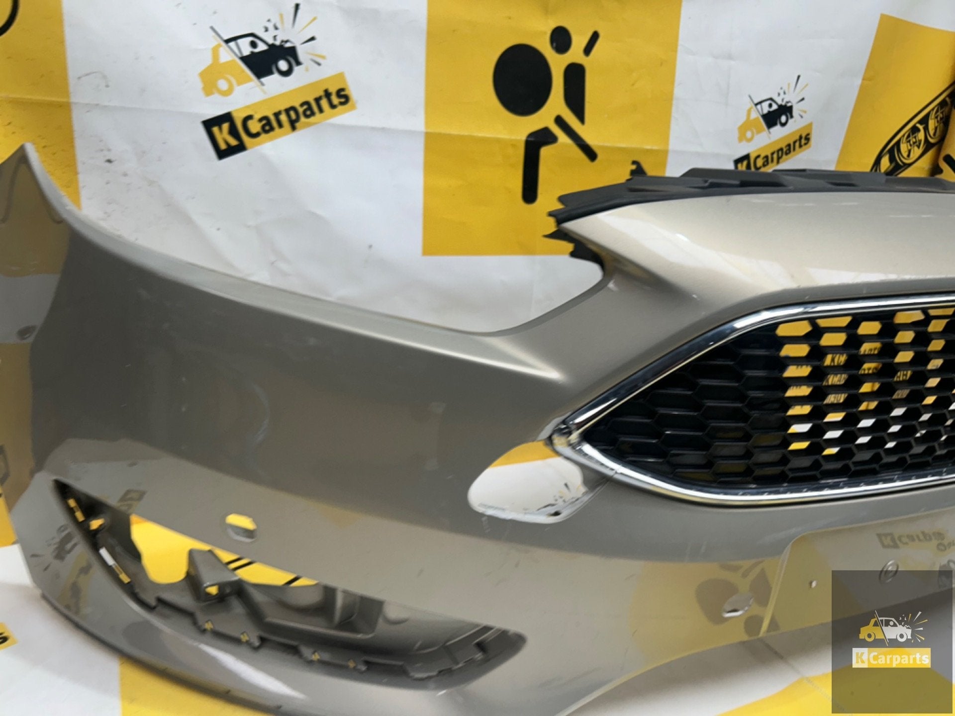 Voorbumper Ford Focus 3 FACELIFT ORIGINEEL F1EB-17757-A, Auto-onderdelen, Carrosserie en Plaatwerk, Info@fabrikant.eu, Ophalen of Verzenden