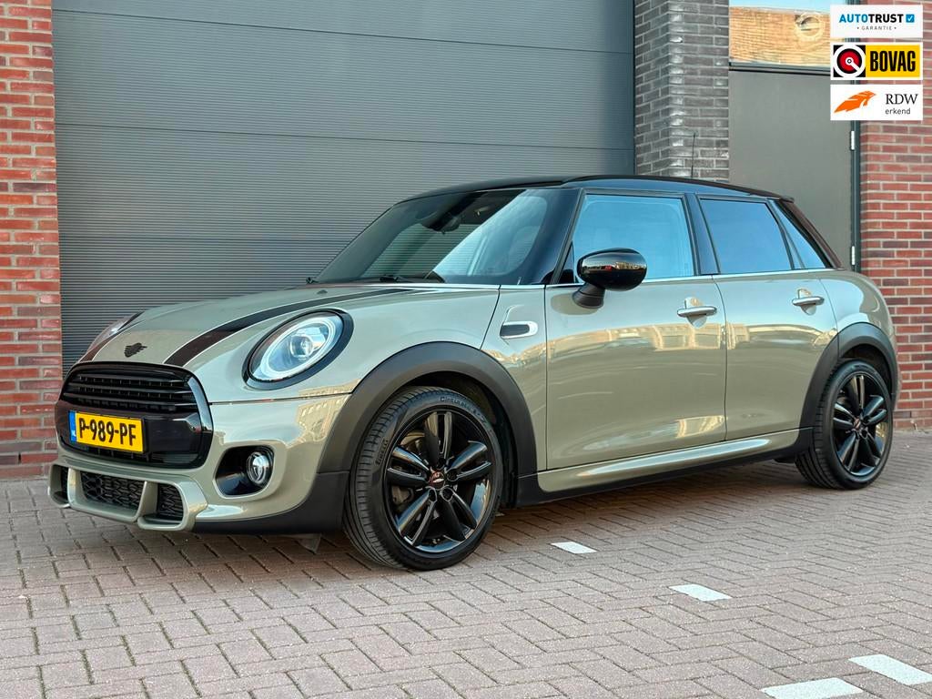 MINI Cooper JCW 136PK | Navigatie | LED | Union Jack achterl, Gebruikt, Bedrijf, 3 cilinders, USB