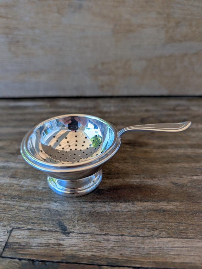 Keltum Chantal P3 Theezeefje met Lekbakje - Zilverkleurig, Antiek en Kunst, Antiek | Goud en Zilver, Ophalen of Verzenden