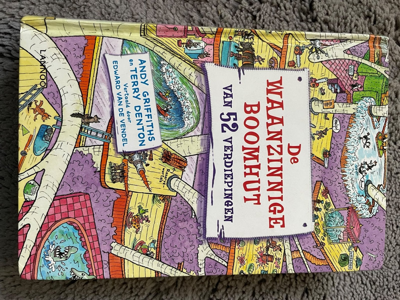 De Waanzinnige Boomhut van 52 Verdiepingen - Andy Griffiths, Boeken, Ophalen of Verzenden, Zo goed als nieuw, Fictie
