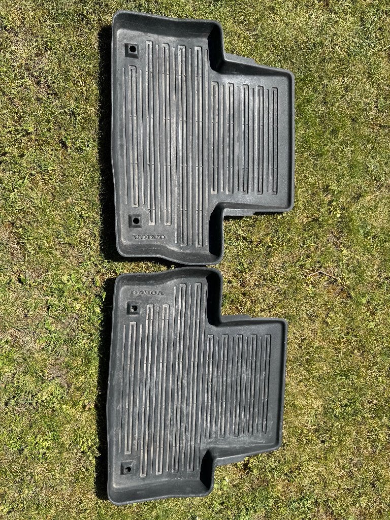 Rubbermatten voor de achterbank Volvo XC60 (2013-2016), Ophalen, Gebruikt, Volvo