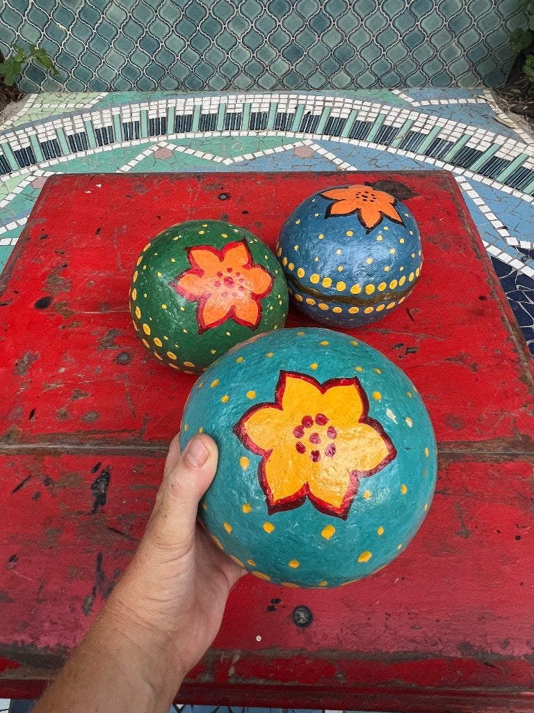 Indiase papier mache bollen handbeschilderd india deco 17 cm, Ophalen of Verzenden, Nieuw, Overige typen