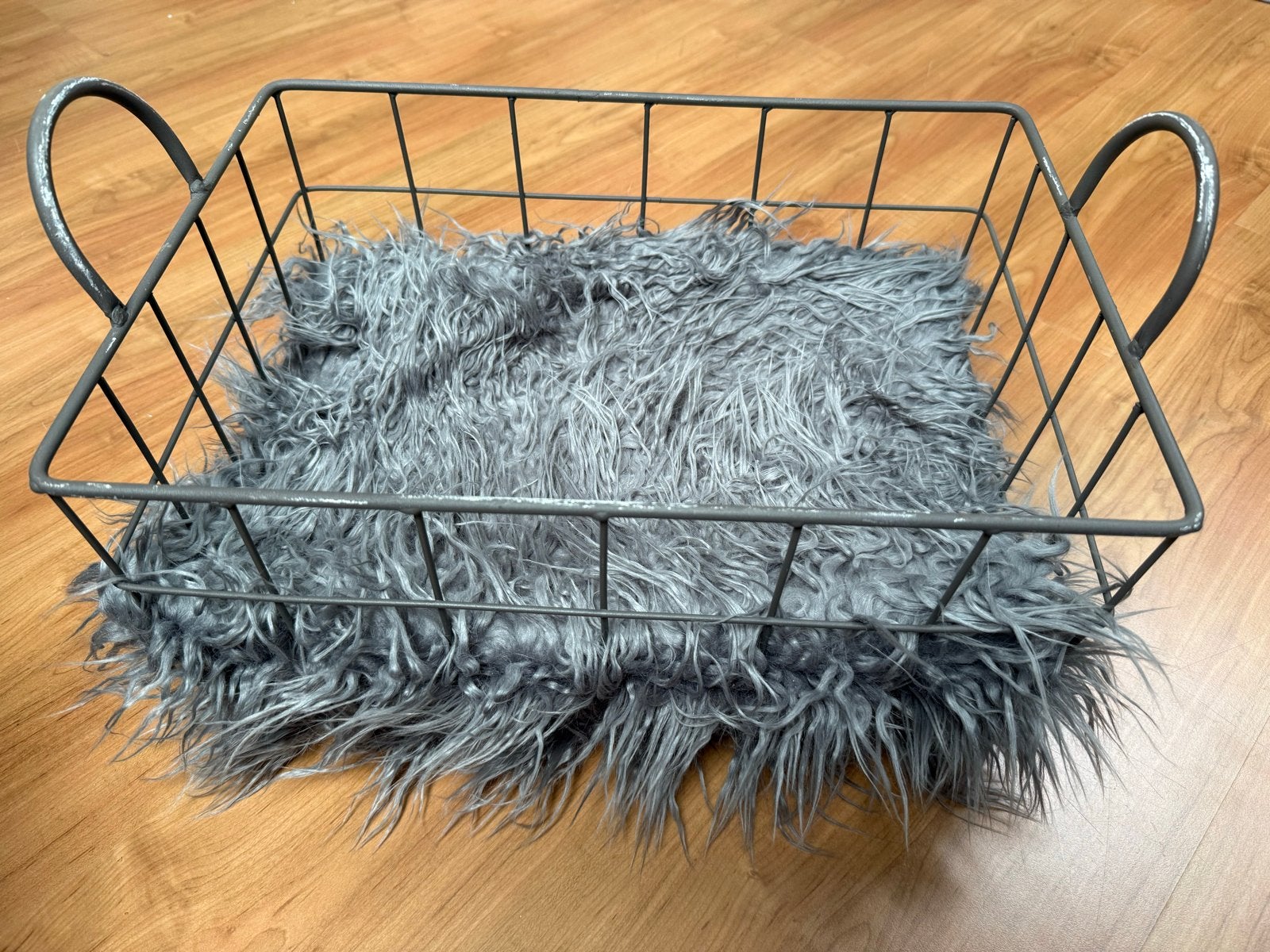 IJzeren mandje met kleed voor newborn fotografie, Ophalen, Gebruikt, Overige typen