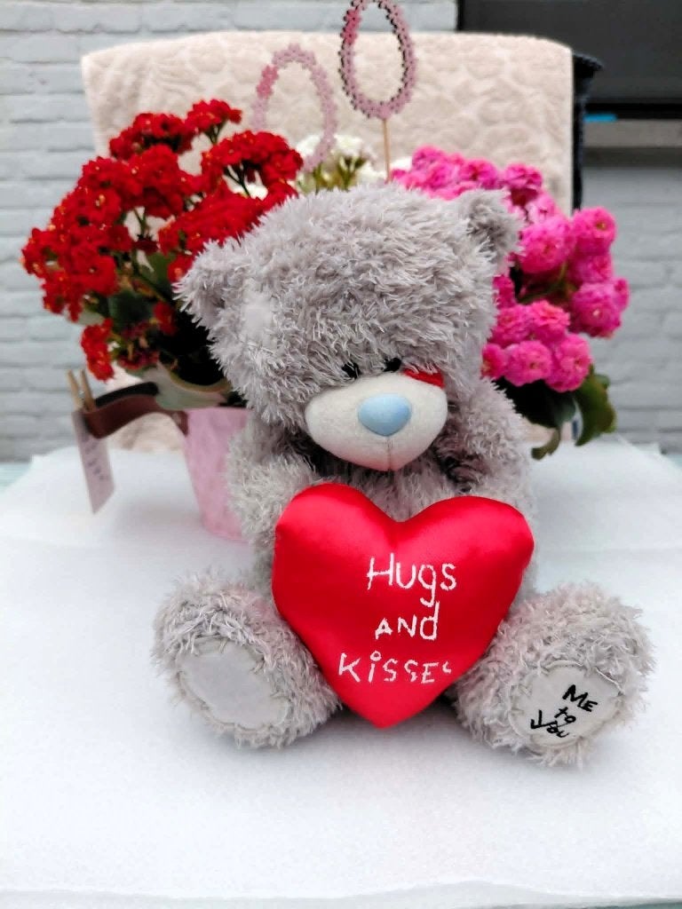 Schattige Me To You knuffelbeer in zeer mooie staat., Verzamelen, Beren en Cherished Teddies, Ophalen of Verzenden, Zo goed als nieuw