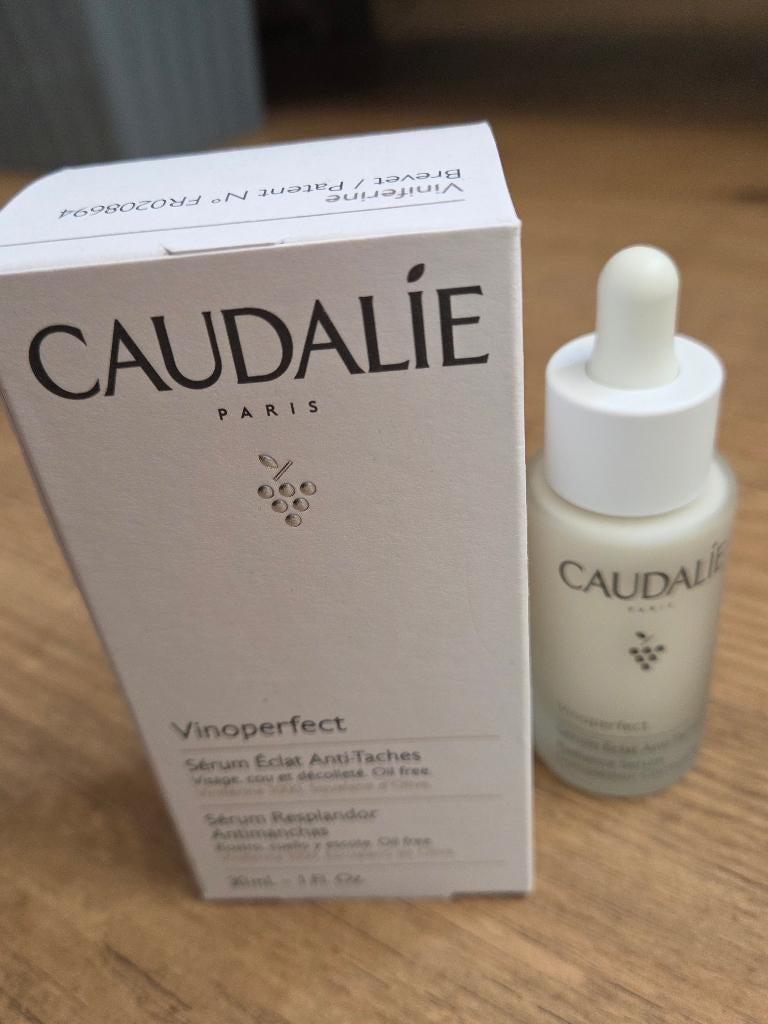Caudalie serum Vinoperfect, Sieraden, Tassen en Uiterlijk, Uiterlijk | Gezichtsverzorging, Ophalen of Verzenden, Nieuw, Gehele gezicht