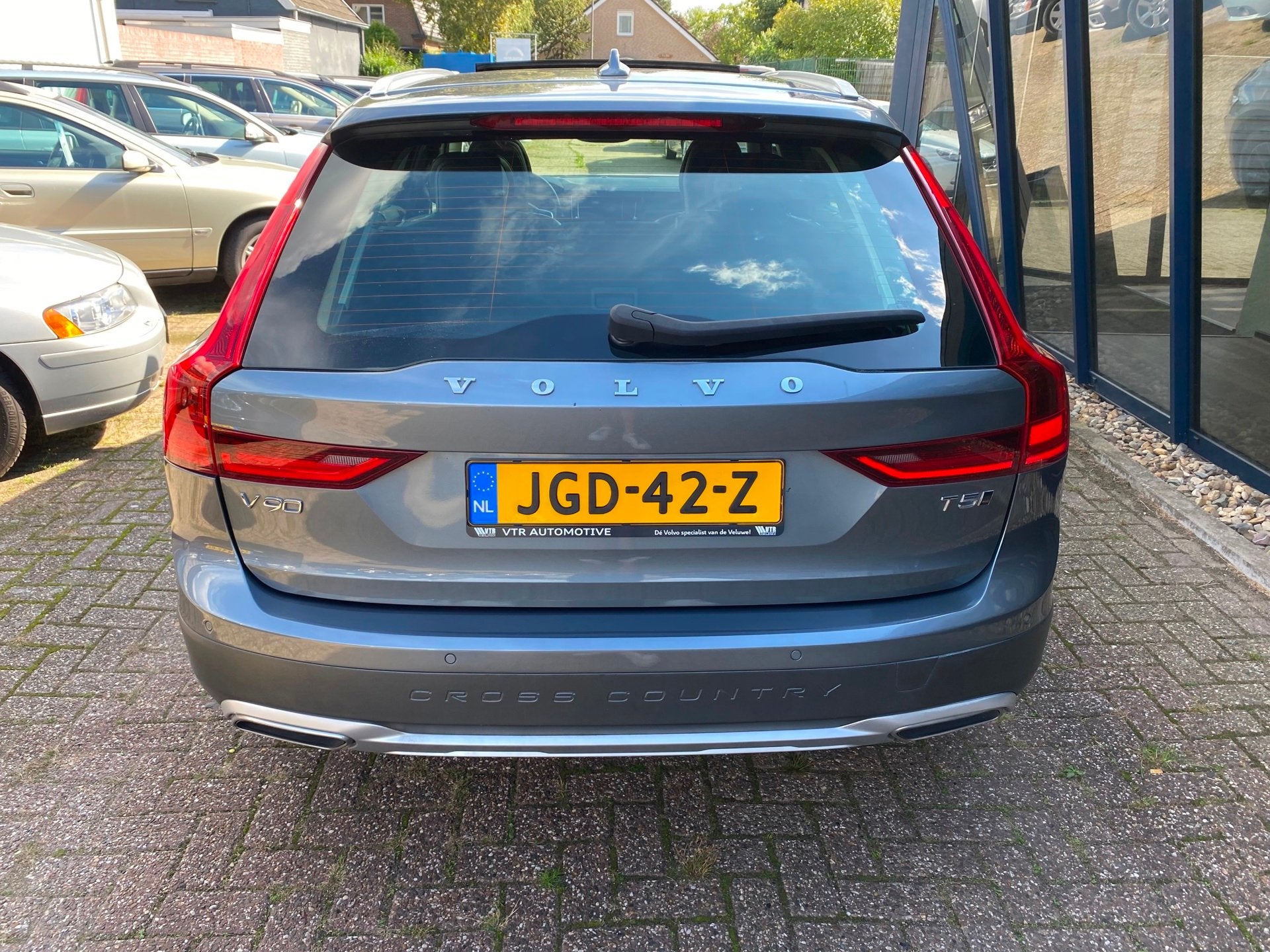 Volvo V90 CROSS COUNTRY 2.0 T5 AWD Pro LEER / PANO/ HEAD UP, Auto's, 1734 kg, 4 cilinders, 1969 cc, Leder