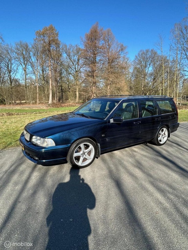 Volvo V70 2.4 R AWD, Auto's, Volvo, Gebruikt, Zwart, Blauw, Alcantara