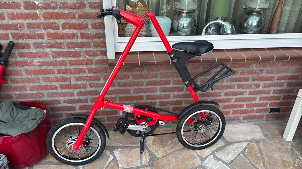 Opvouwbare Strida fiets, Ophalen